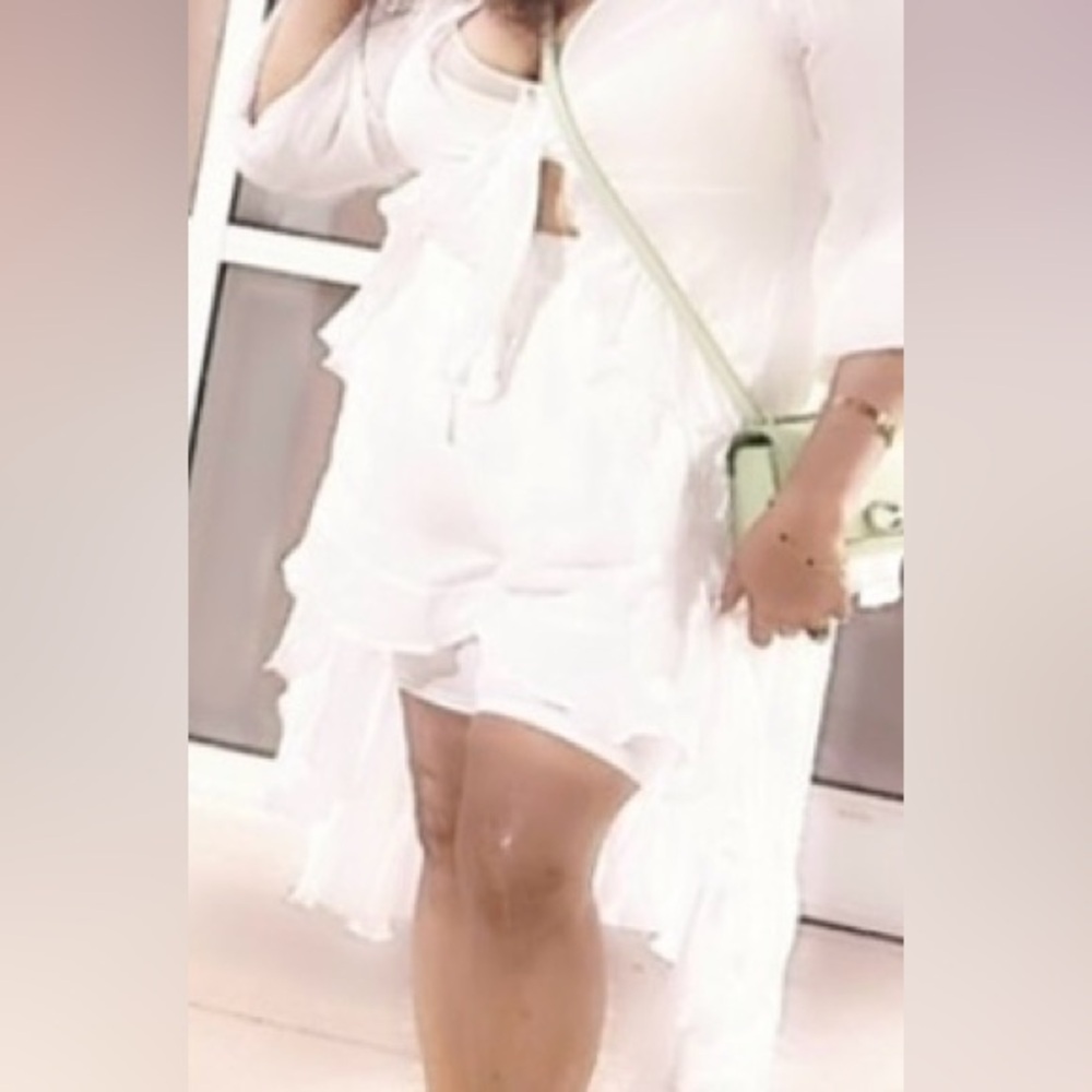 2 PIECE White Ruffled top with Shorts